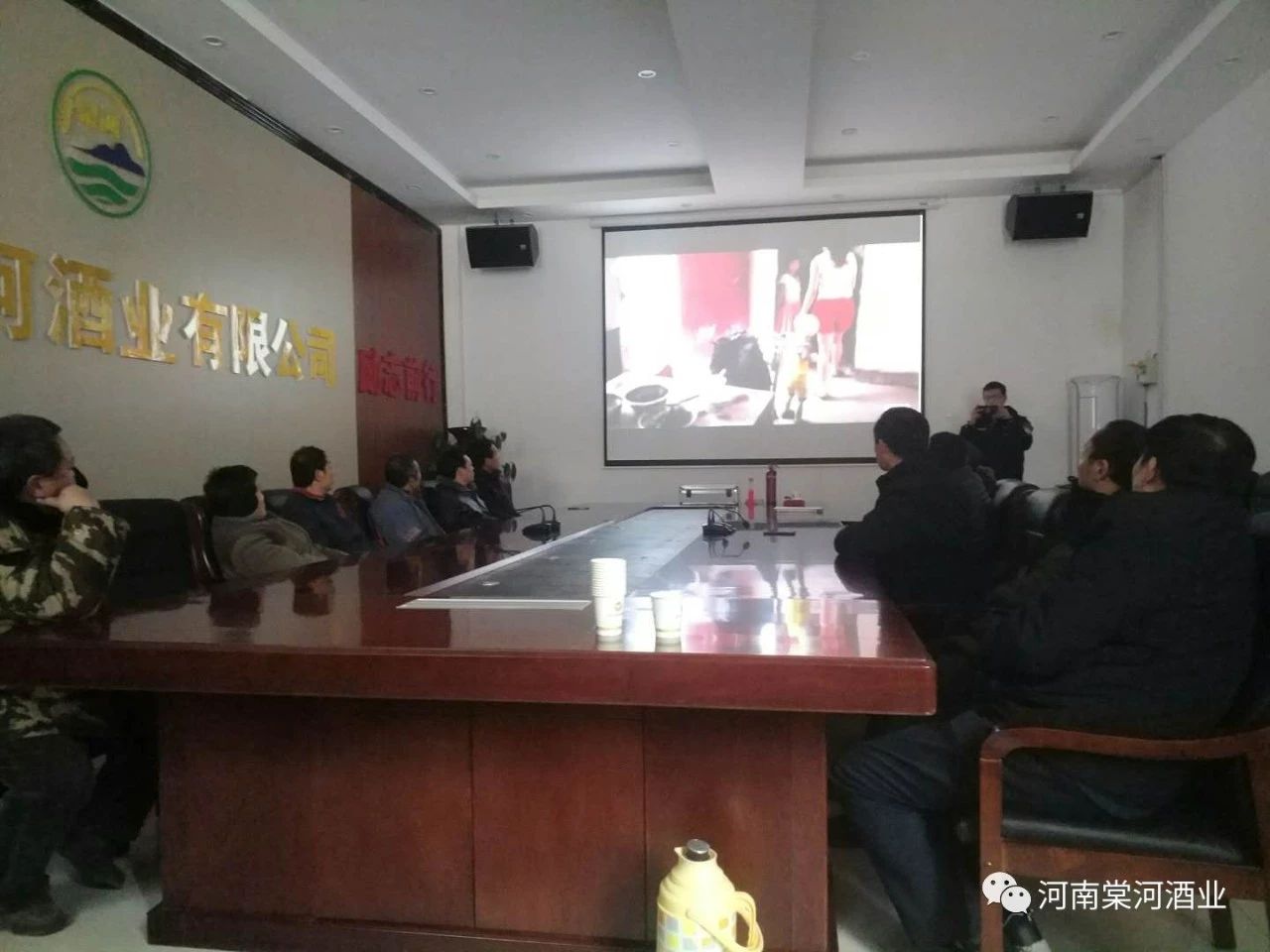 b8b31da0cefb0368ed36b19ada059193.jpg b8b31da0cefb0368ed36b19ada059193.jpg