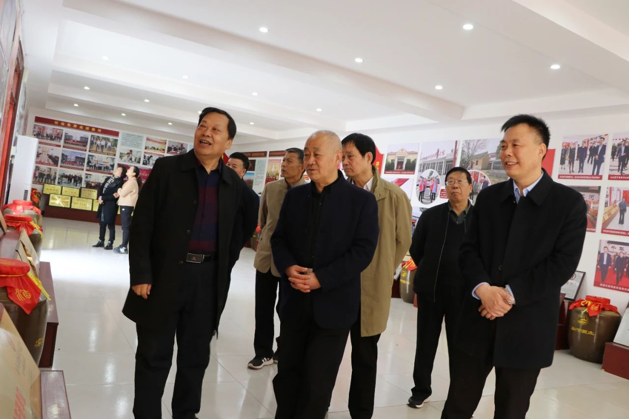 焦作市駐馬店商會書記、副會長劉明一一行蒞臨棠河集團參觀考察